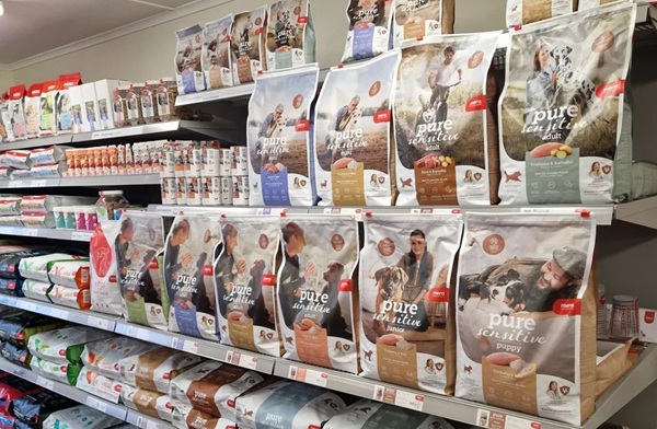Butikshylla mera petfood, återförsäljare